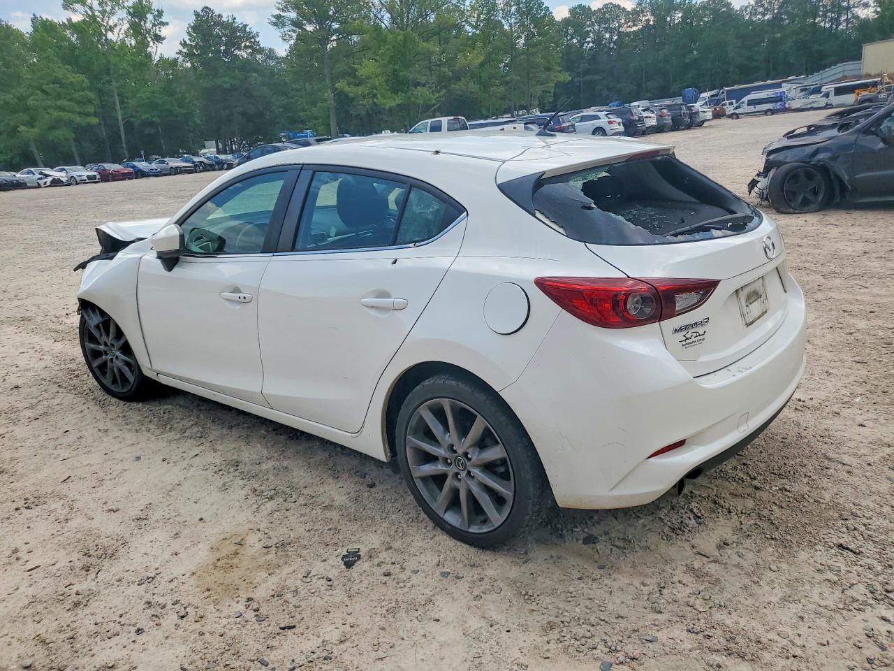 2018 Mazda 3 Touring - Фото 2