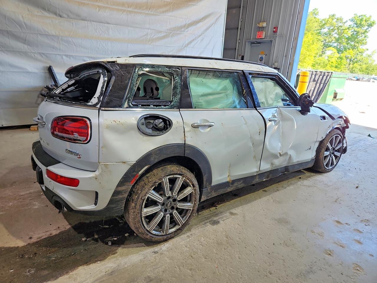 2021 Mini Cooper S Clubman All4 - Фото 3