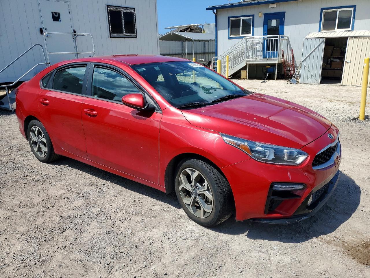 2021 Kia Forte Lxs - Image 4