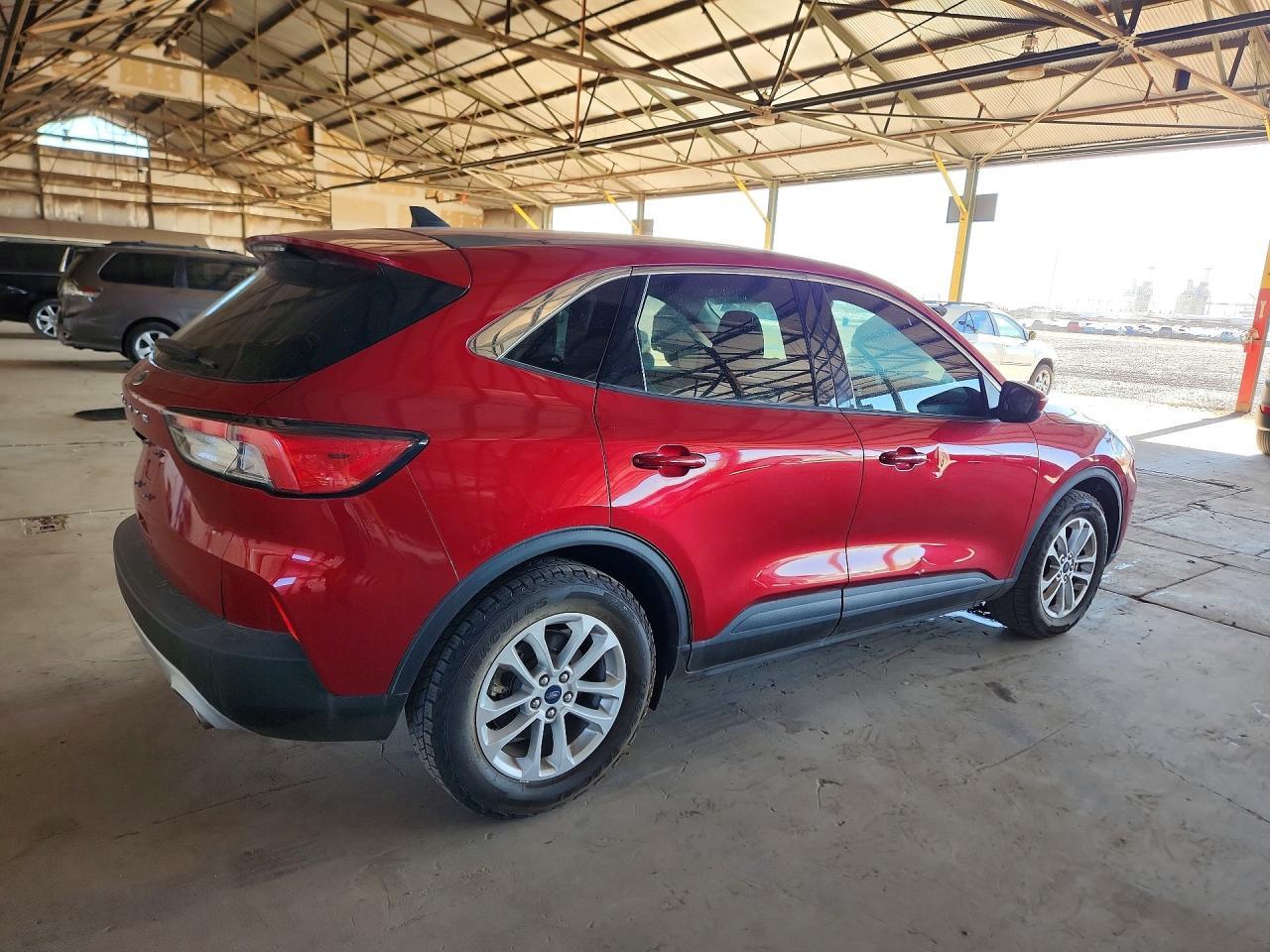 2021 Ford Escape Se - Фото 3