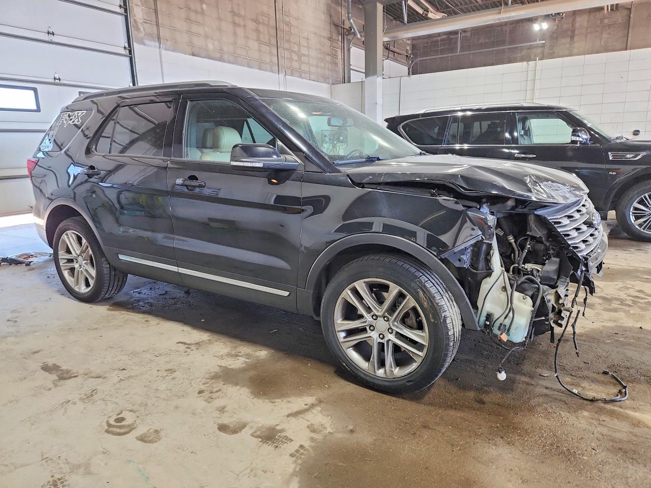 2017 Ford Explorer Xlt - Фото 4