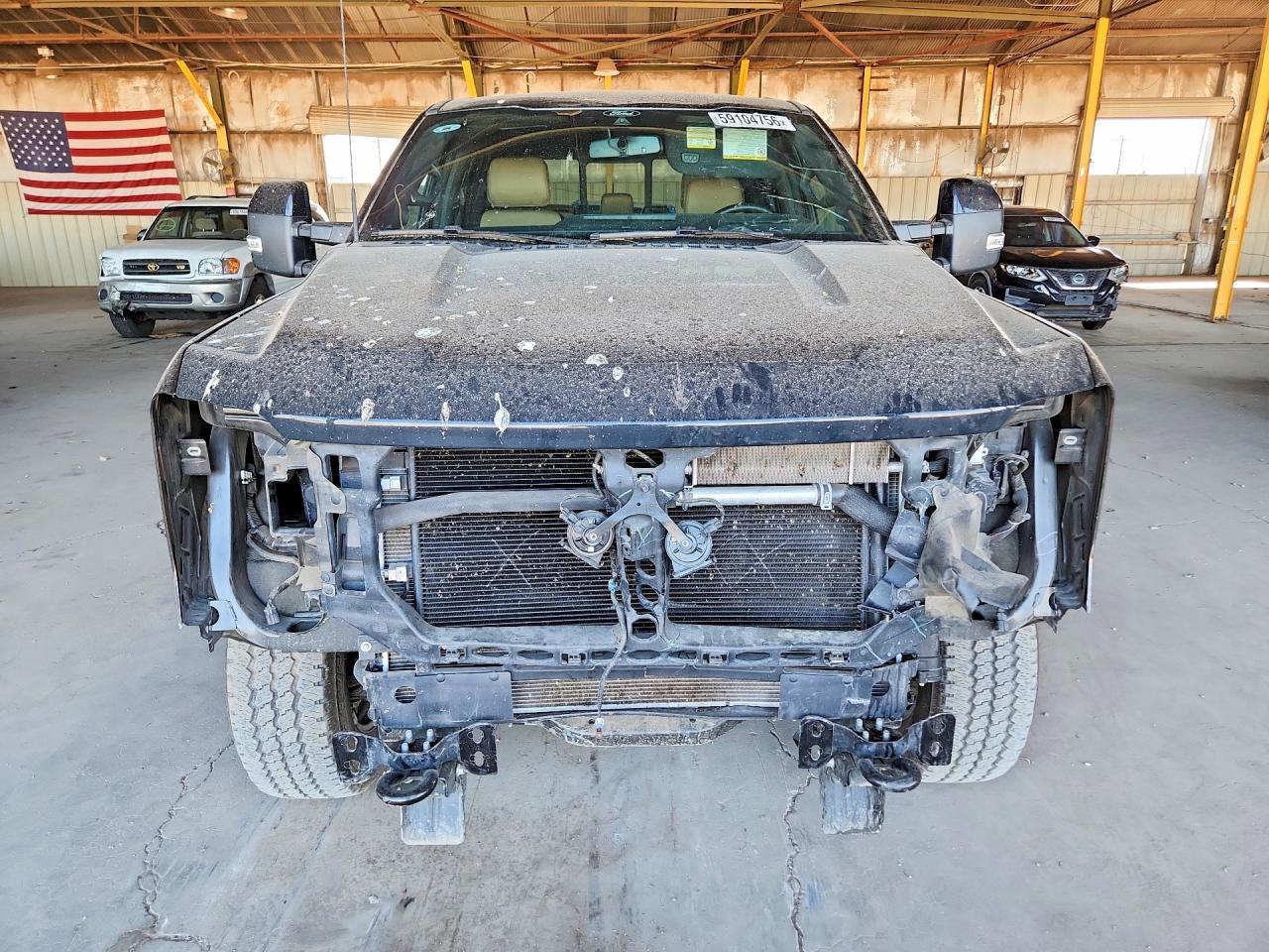 2025 Ford F350 Super Duty - Фото 5