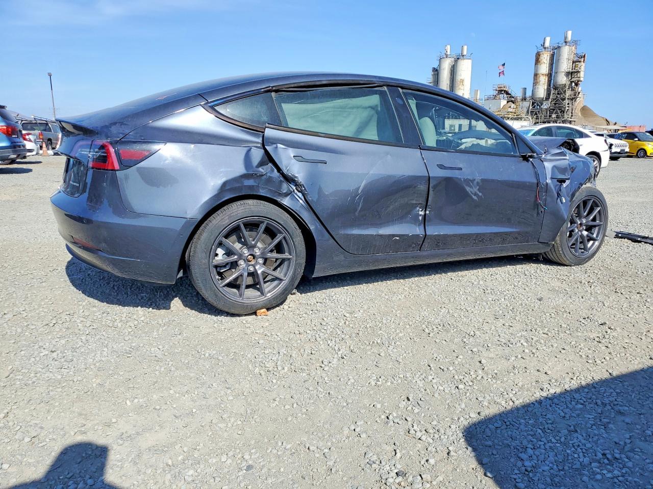2022 Tesla Model 3 - Фото 3
