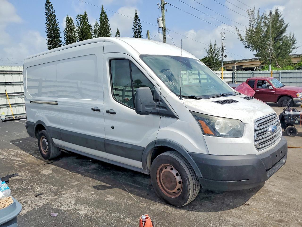 2019 Ford Transit 250 Delivery Van - Фото 4