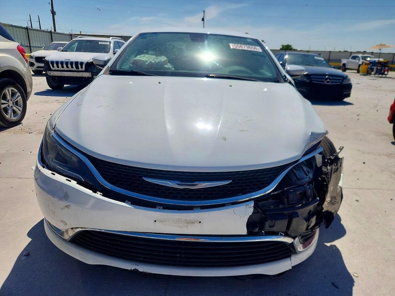 2015 Chrysler 200 Limited - Фото 5