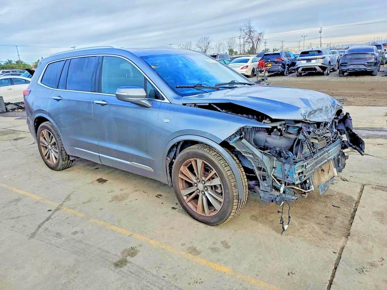 2022 Cadillac Xt6 Premium Luxury - Image 4
