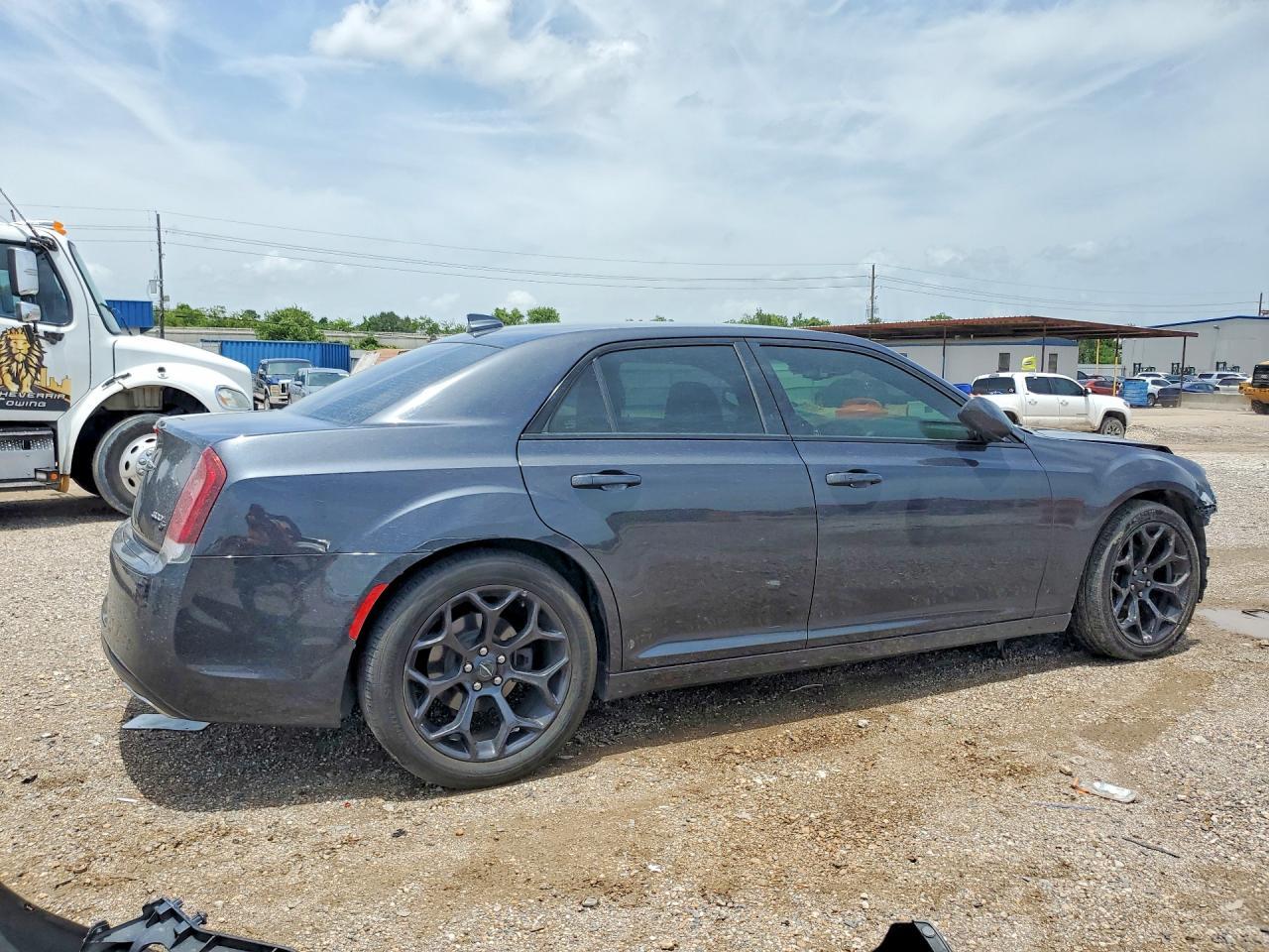 2019 Chrysler 300 S - Фото 3
