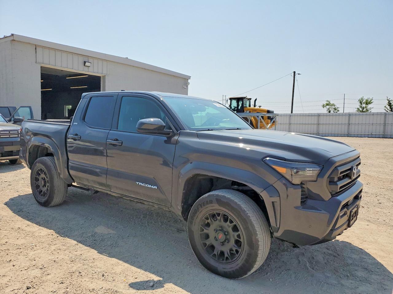 2025 Toyota Tacoma Sr5 - Image 4