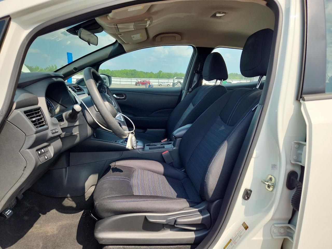 2022 Nissan Leaf S Plus - Фото 7
