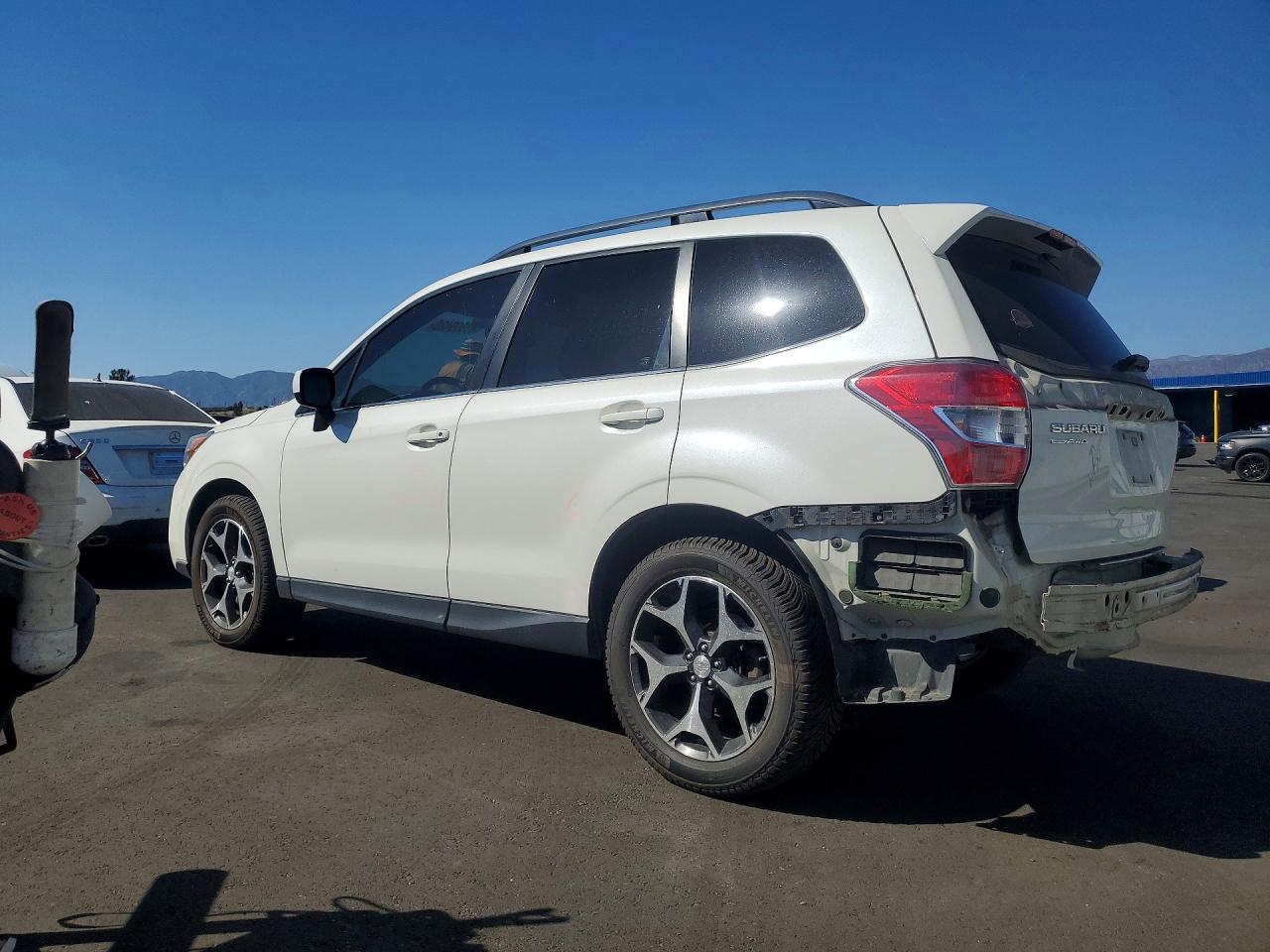 2016 Subaru Forester 2.0Xt Premium - Image 2