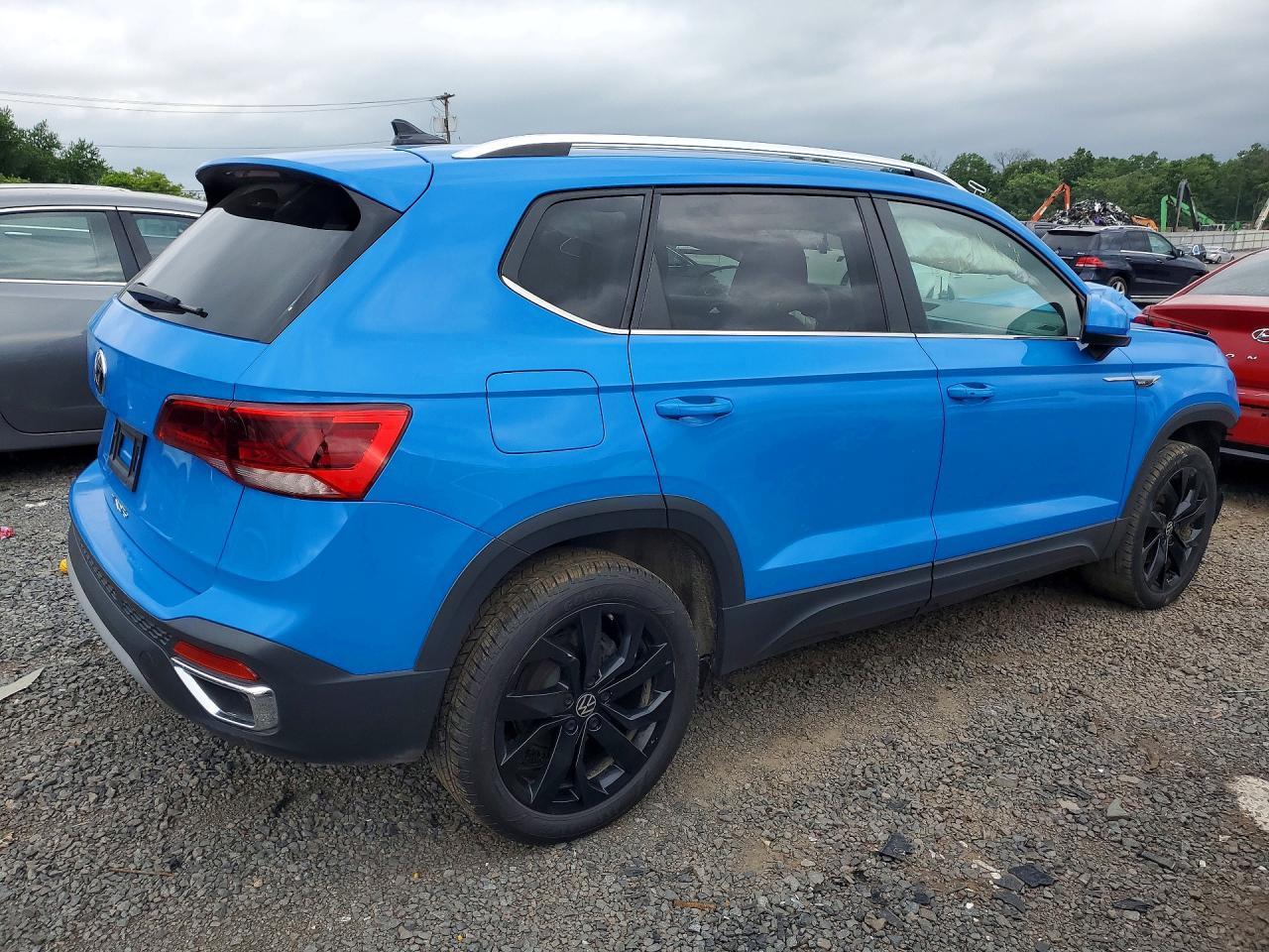2023 Volkswagen Taos Se - Image 3