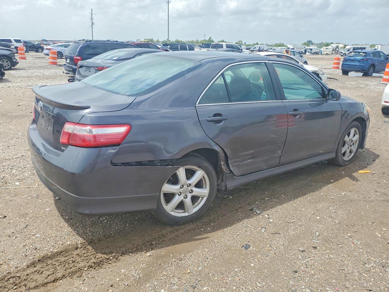 2009 Toyota Camry - Фото 3