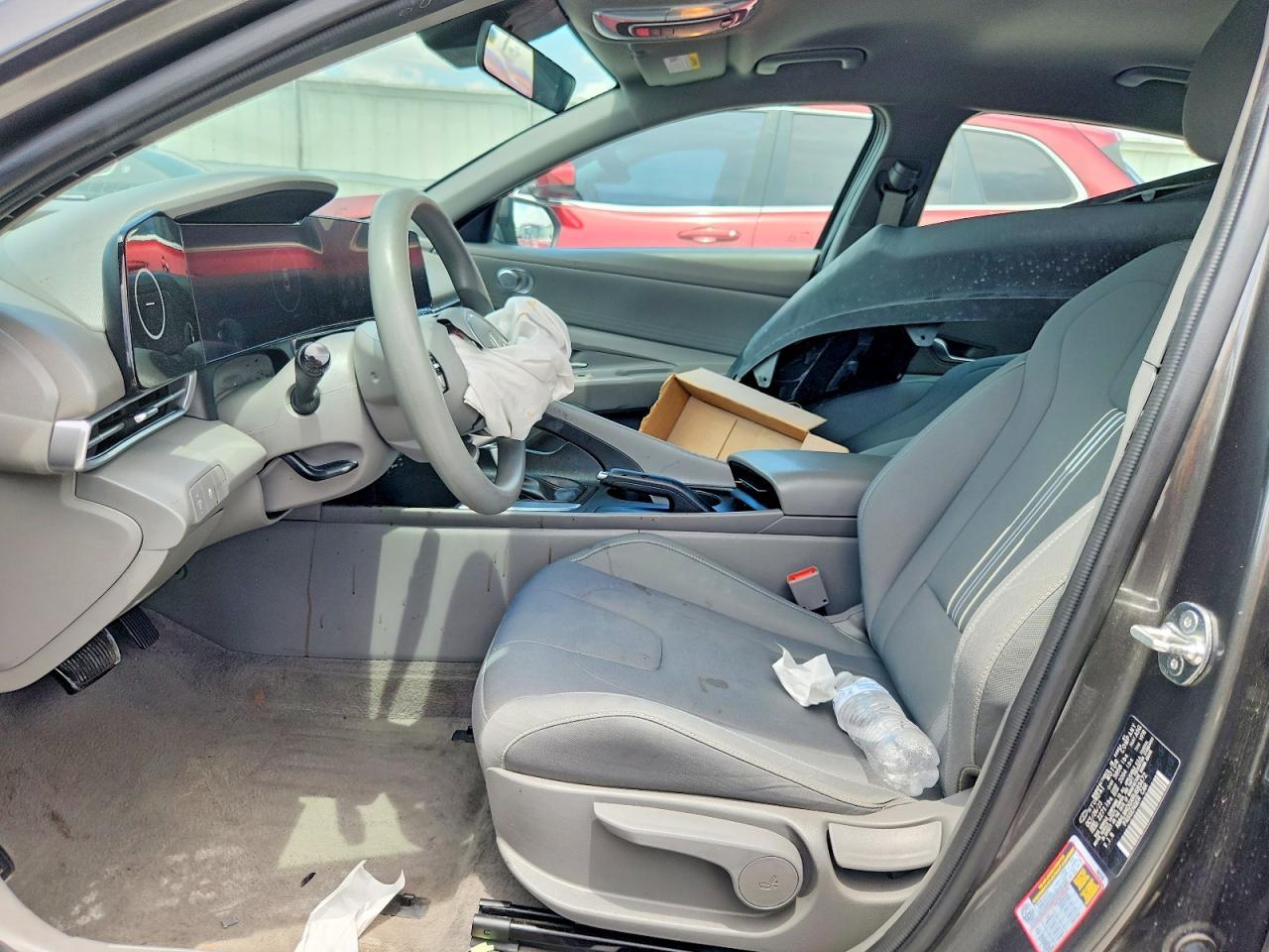 2024 Hyundai Elantra Sel - Image 7