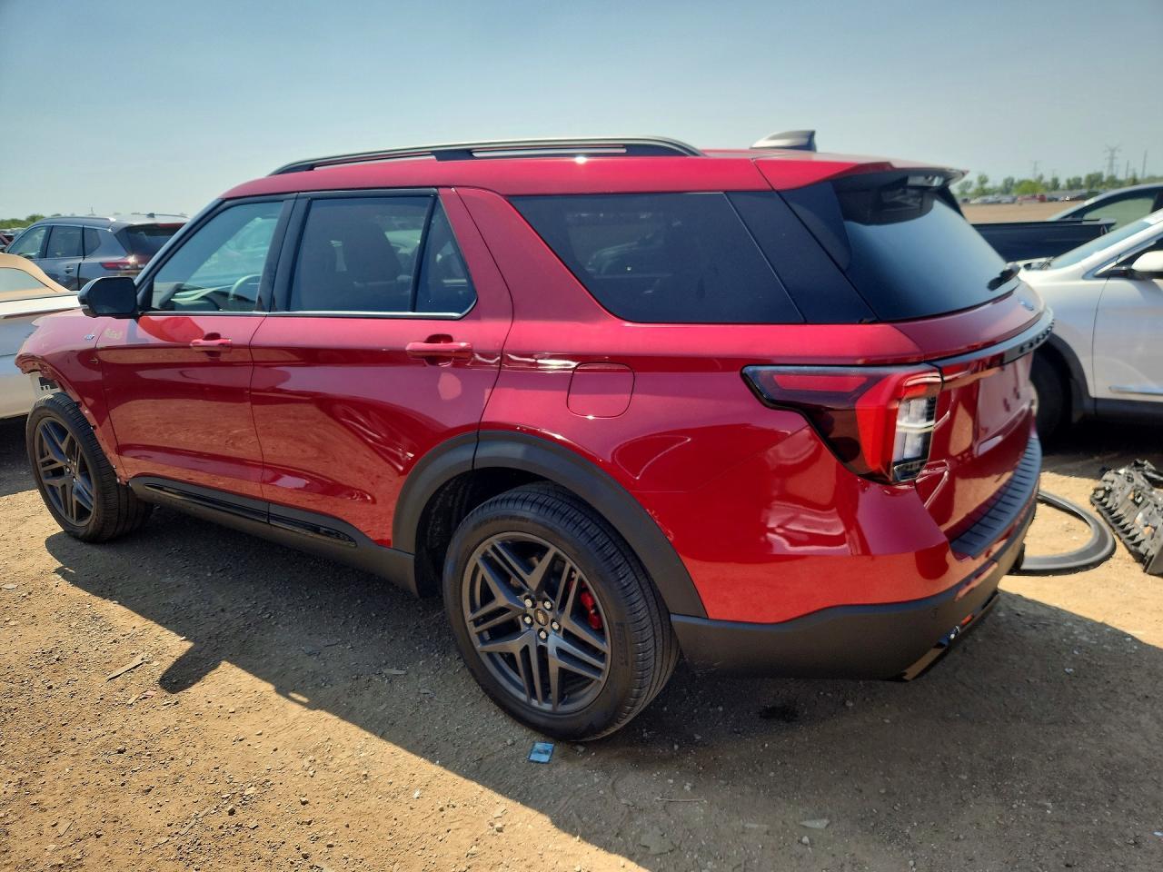 2026 Ford Explorer St-Line - Image 2