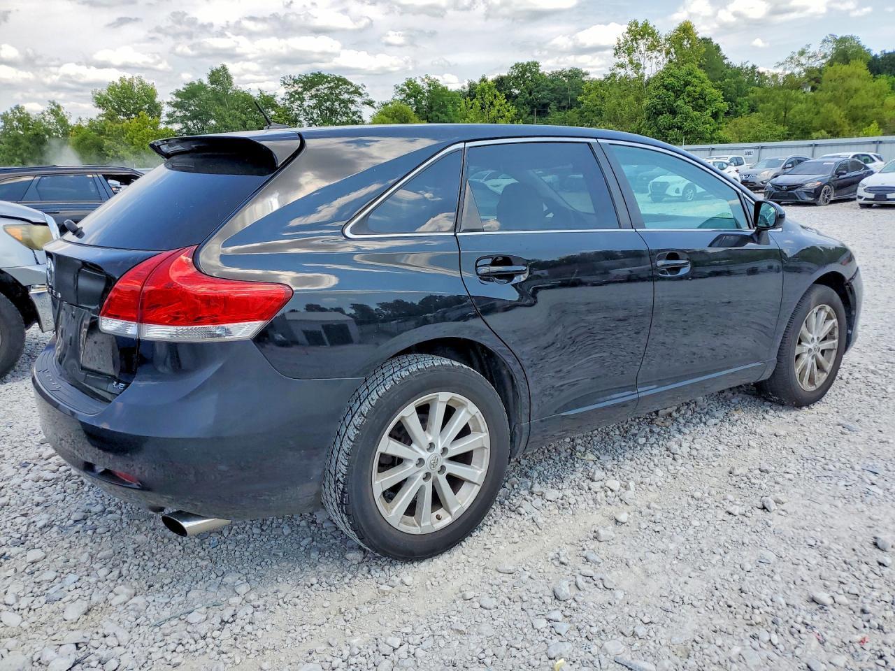 2012 Toyota Venza Le - Фото 3