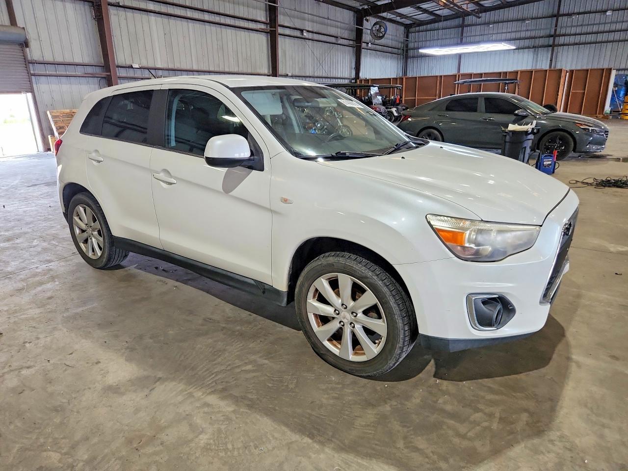 2014 Mitsubishi Outlander Sport Se - Image 4