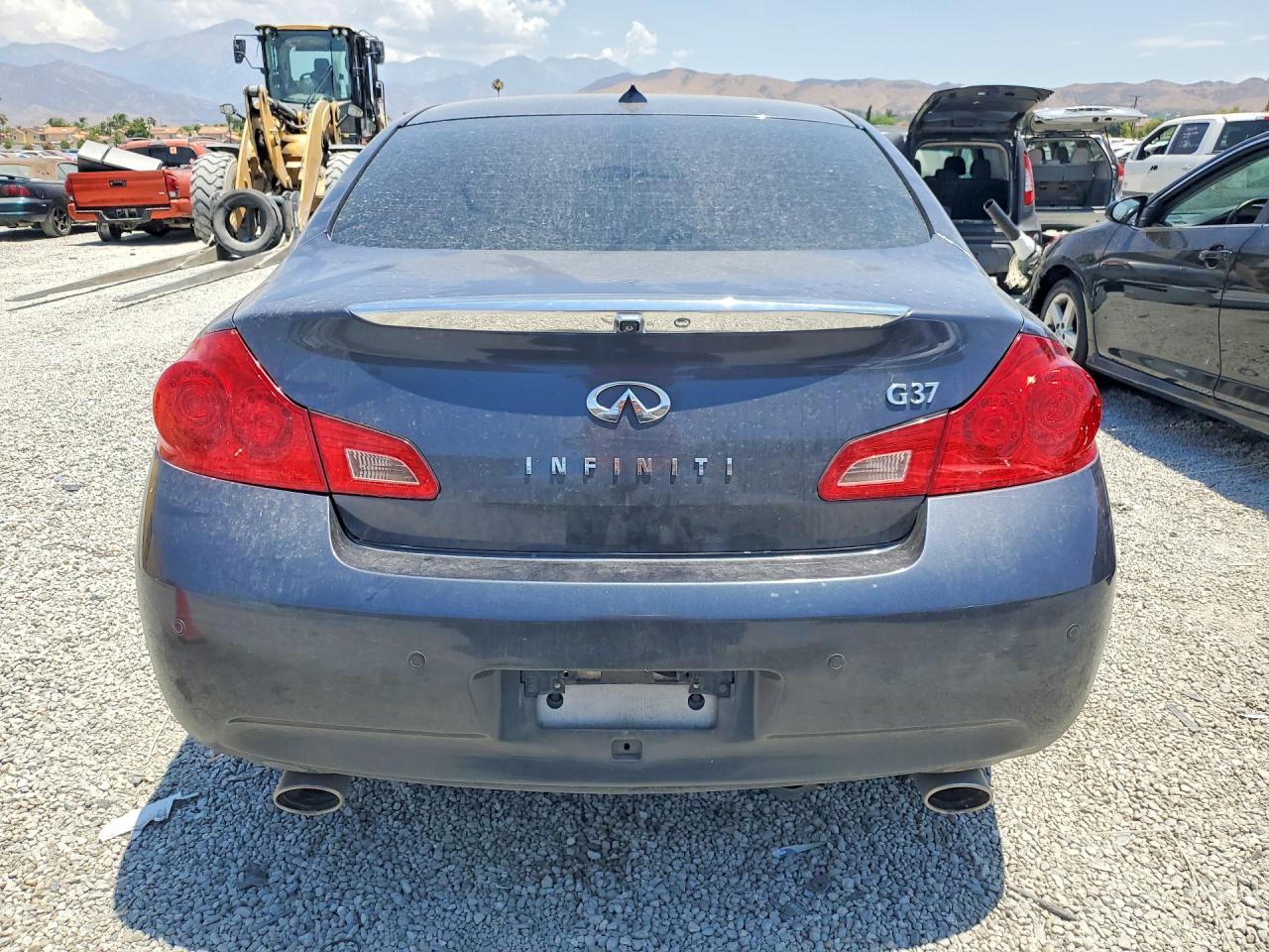 2013 Infiniti G37 Sedan Journey - Image 6