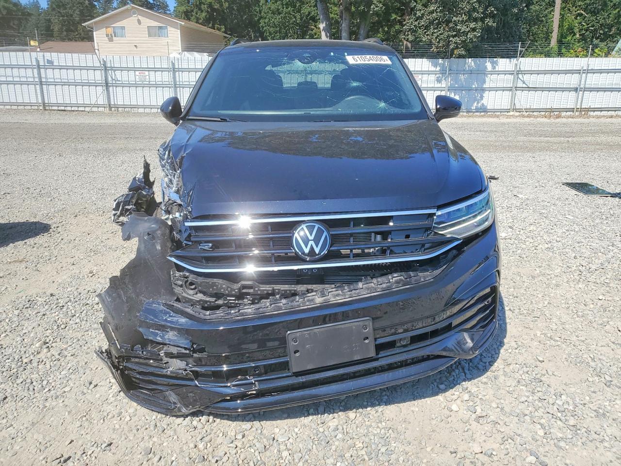 2024 Volkswagen Tiguan Se R-Line Black - Image 5