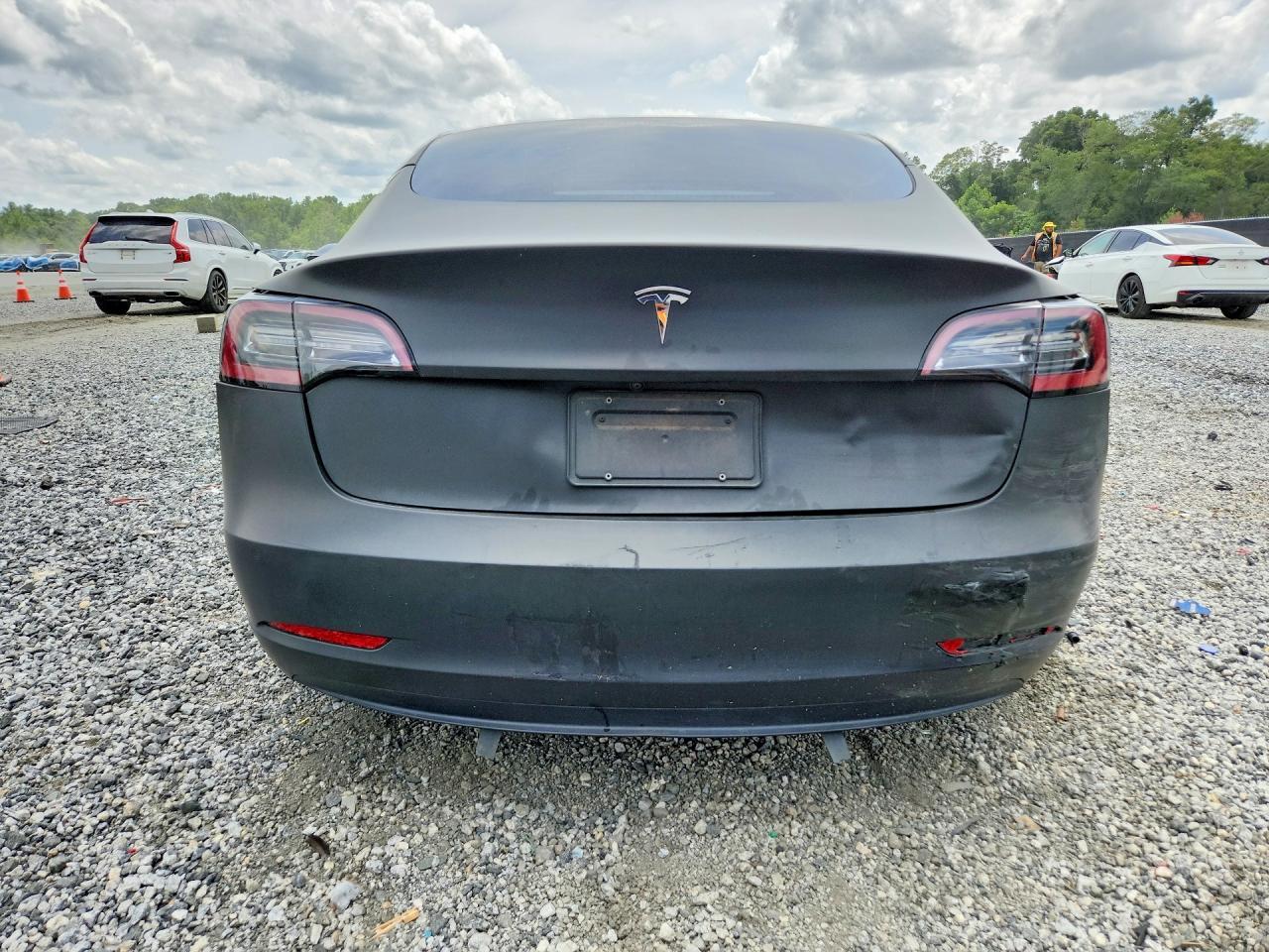 2022 Tesla Model 3 - Фото 6