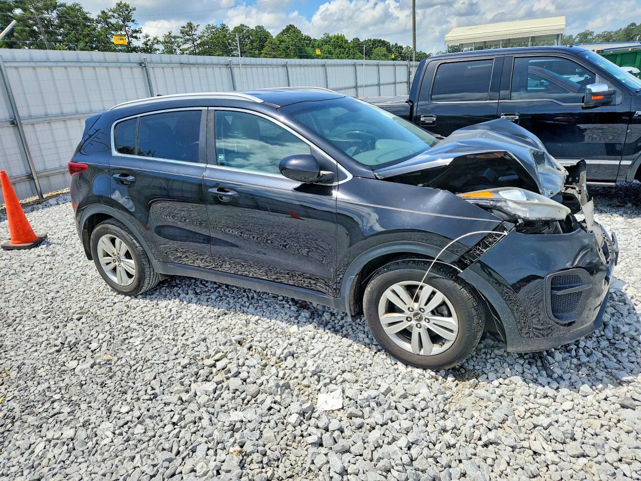 2017 Kia Sportage Lx - Image 4