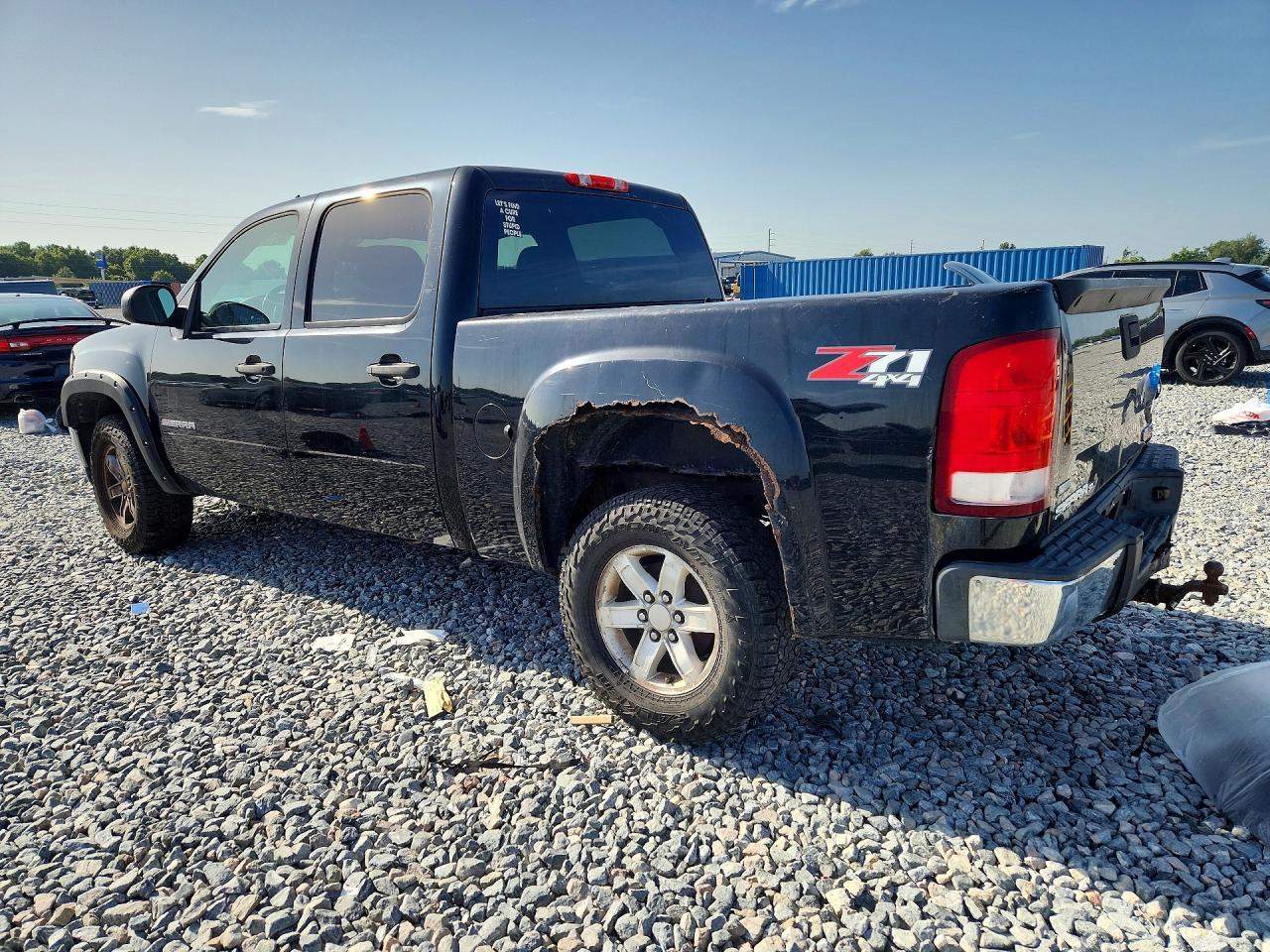 2011 GMC Sierra K1500 Sle - Image 2