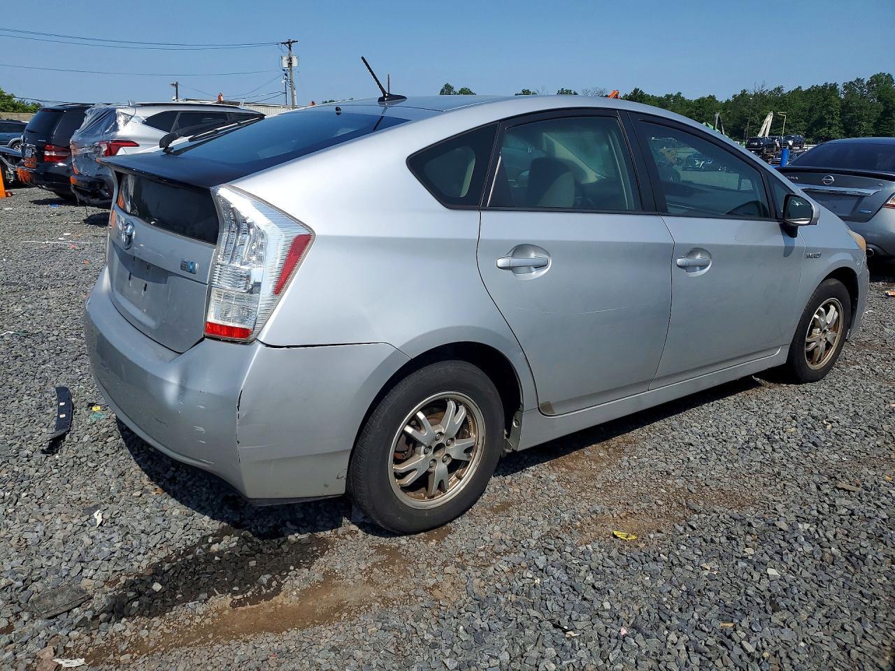 2010 Toyota Prius Ii - Image 3
