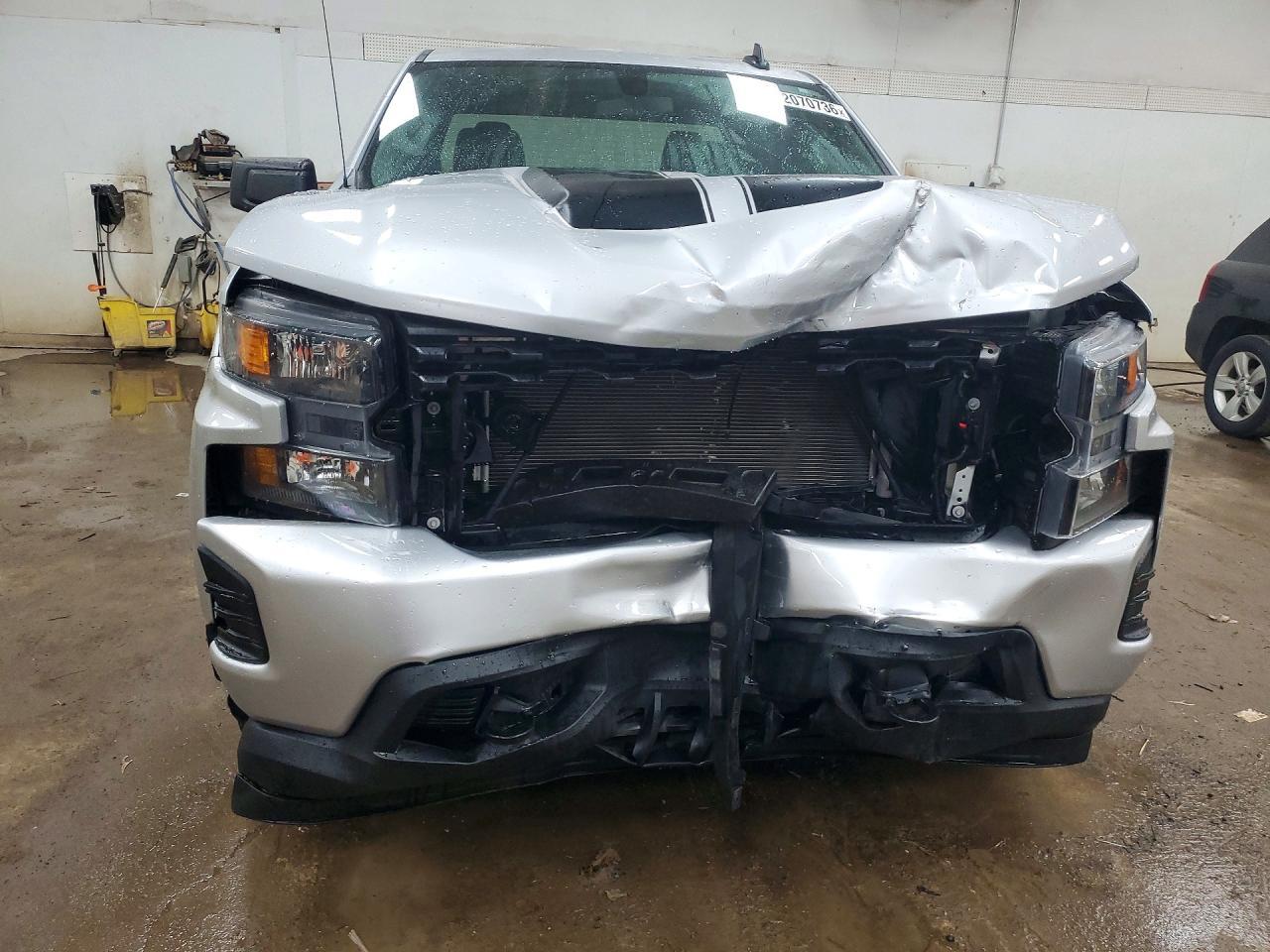 2021 Chevrolet Silverado K1500 Custom - Image 5