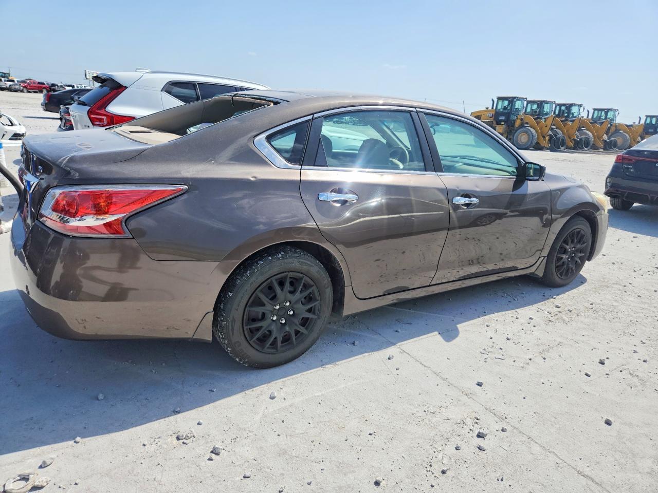 2015 Nissan Altima 2.5 S - Фото 3