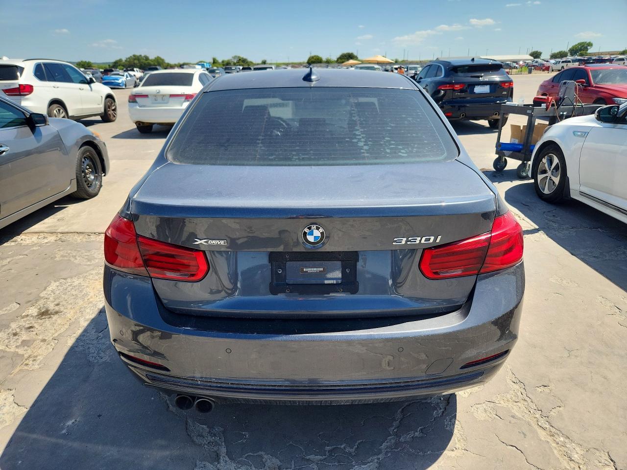 2017 BMW 330 Xi - Фото 6