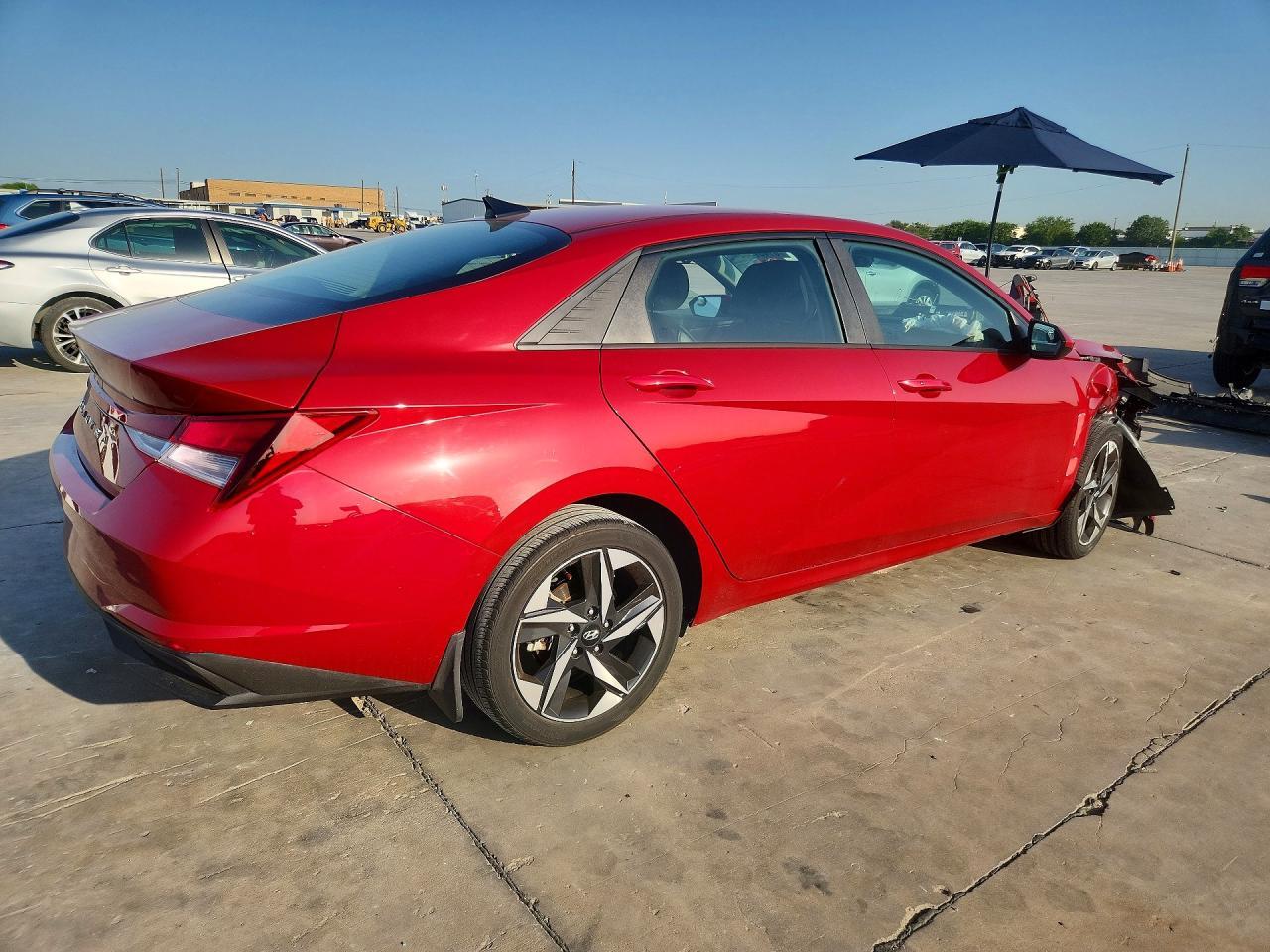 2023 Hyundai Elantra Sel - Image 3