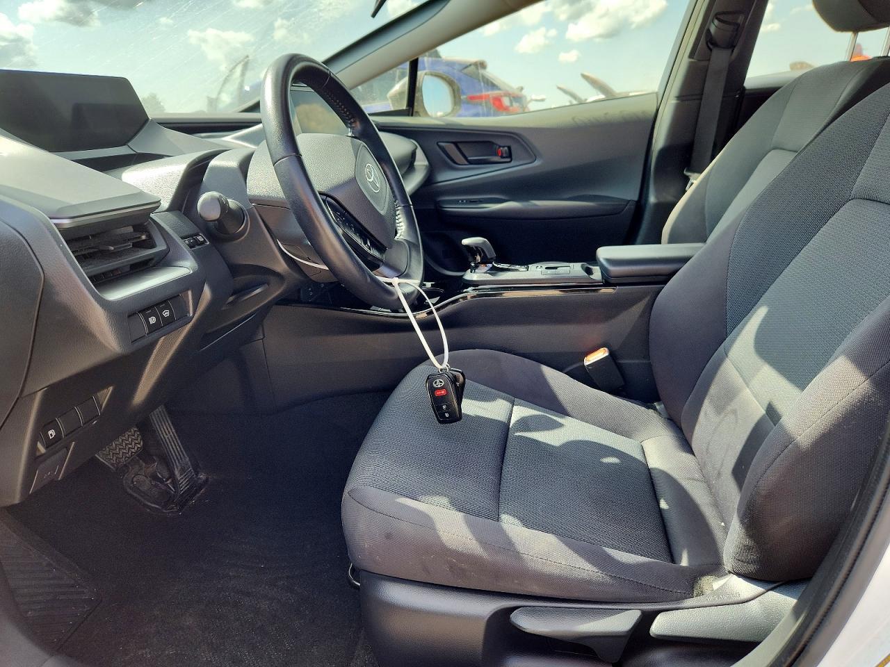 2023 Toyota Prius Le - Фото 7