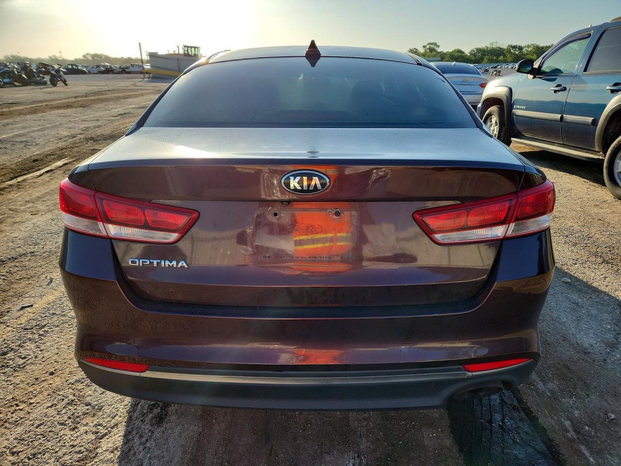 2016 Kia Optima Lx - Фото 6