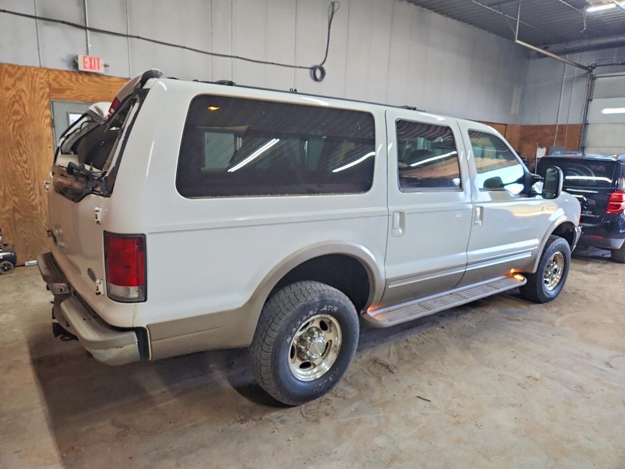 2001 Ford Excursion Limited - Фото 3