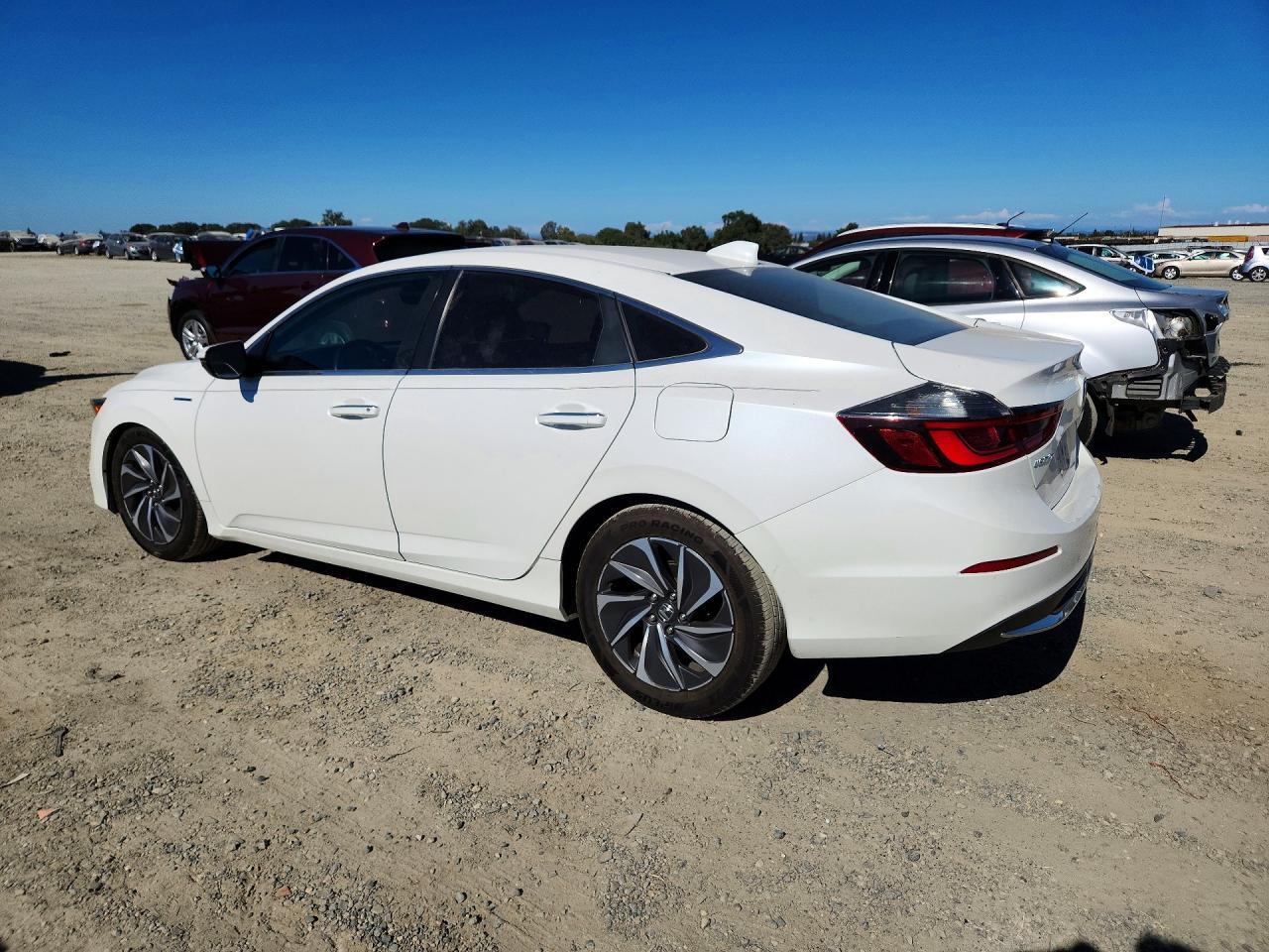 2019 Honda Insight Touring - Image 2