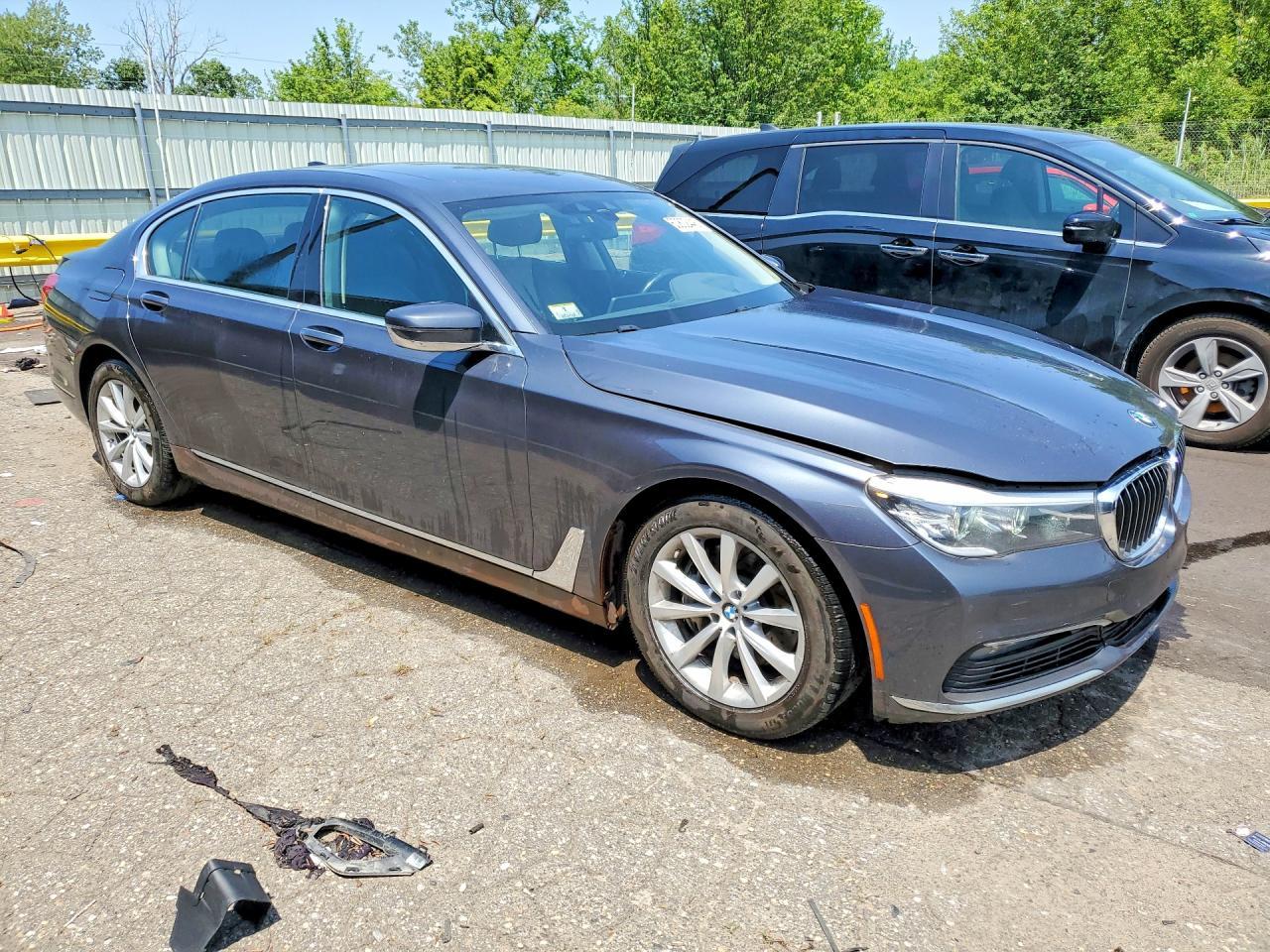 2018 BMW 740 Xi - Image 4