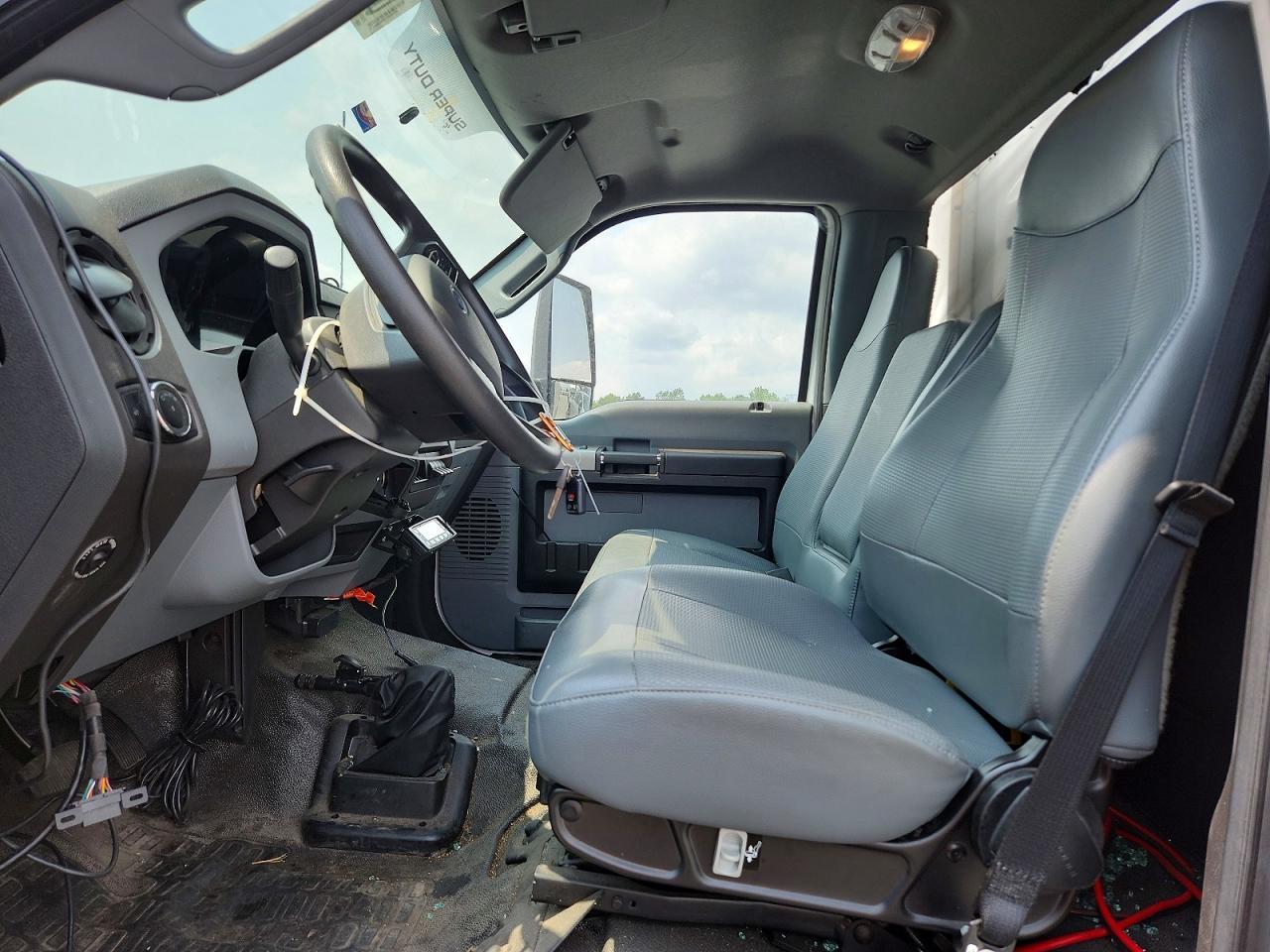 2024 Ford F650 Super Duty Refrigerated Box Truck - Image 7