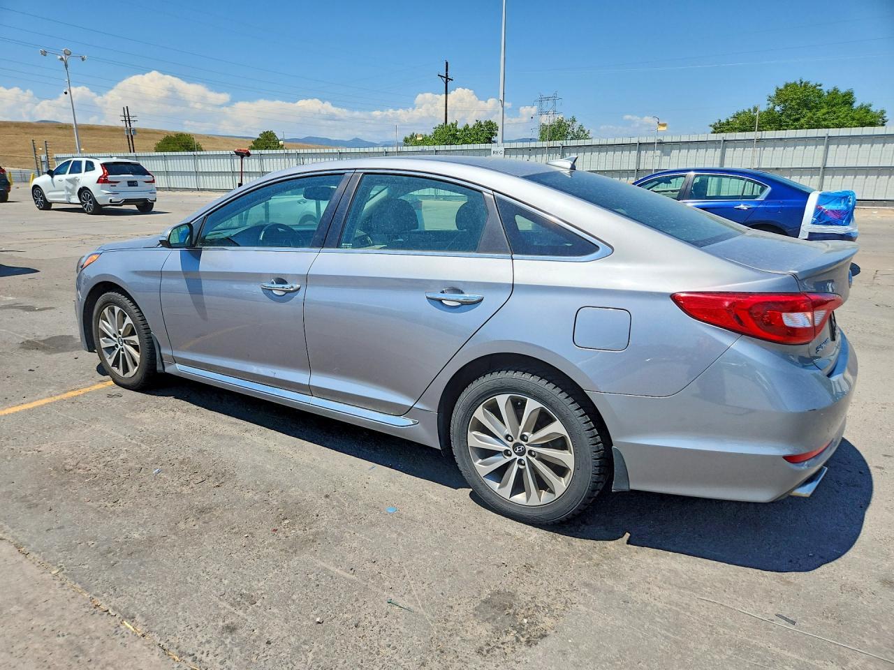 2015 Hyundai Sonata Sport - Фото 2