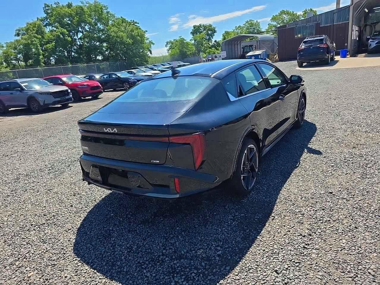 2025 Kia K4 Gt-Line - Image 4