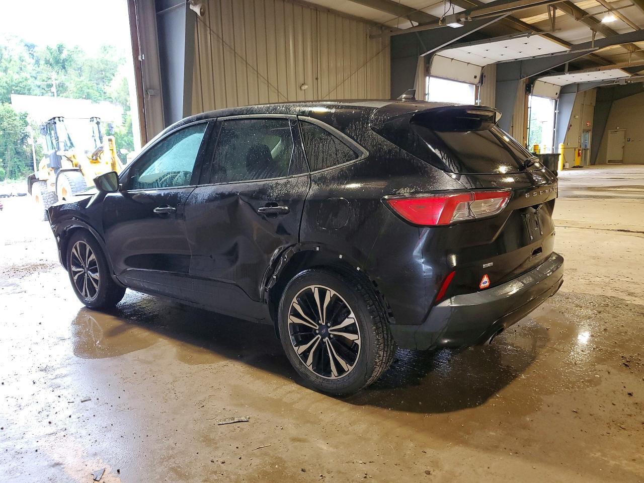 2022 Ford Escape Se - Фото 2