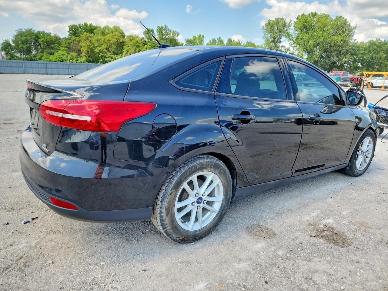 2015 Ford Focus Se - Фото 3