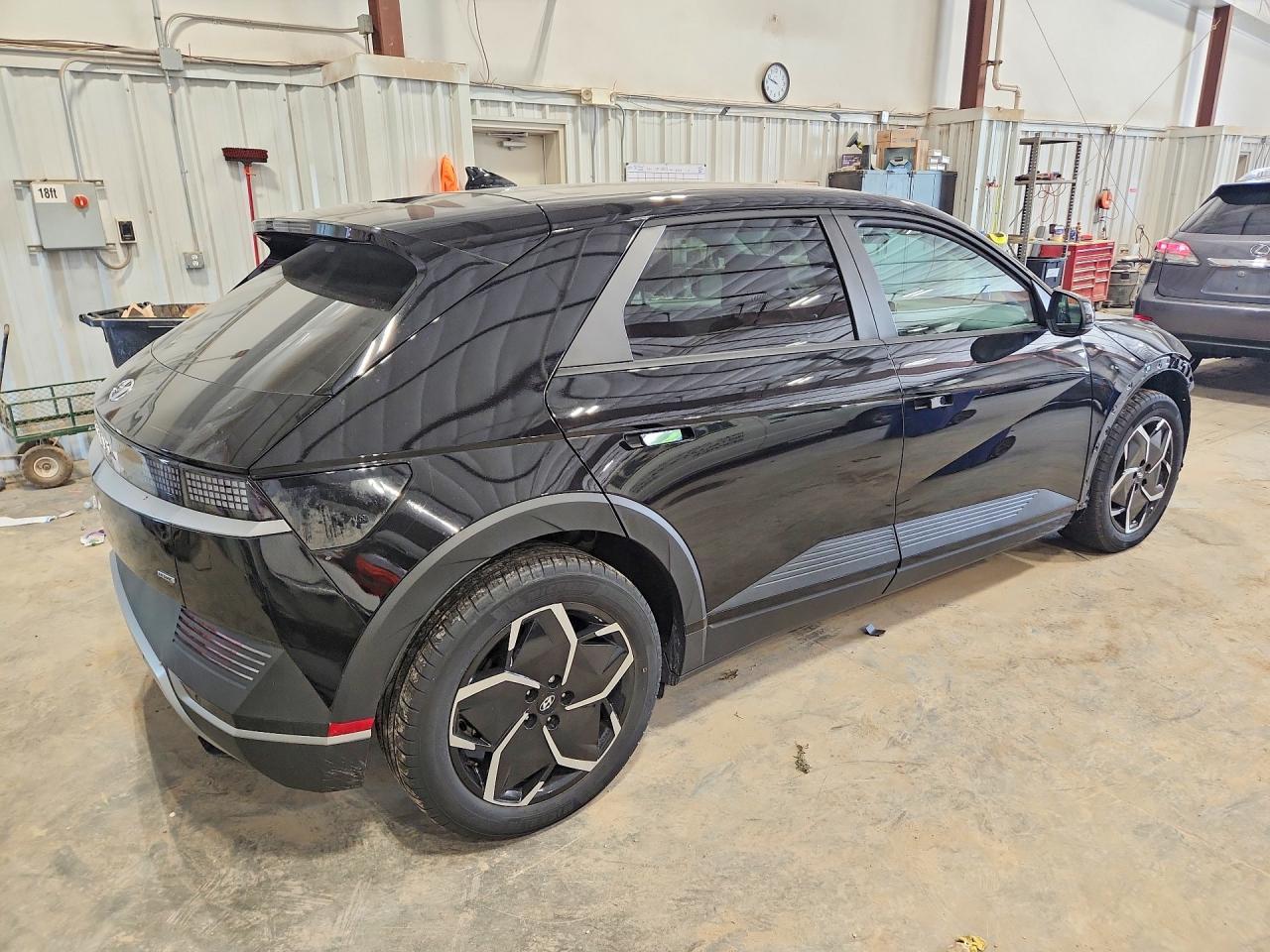 2024 Hyundai Ioniq 5 Se - Фото 3