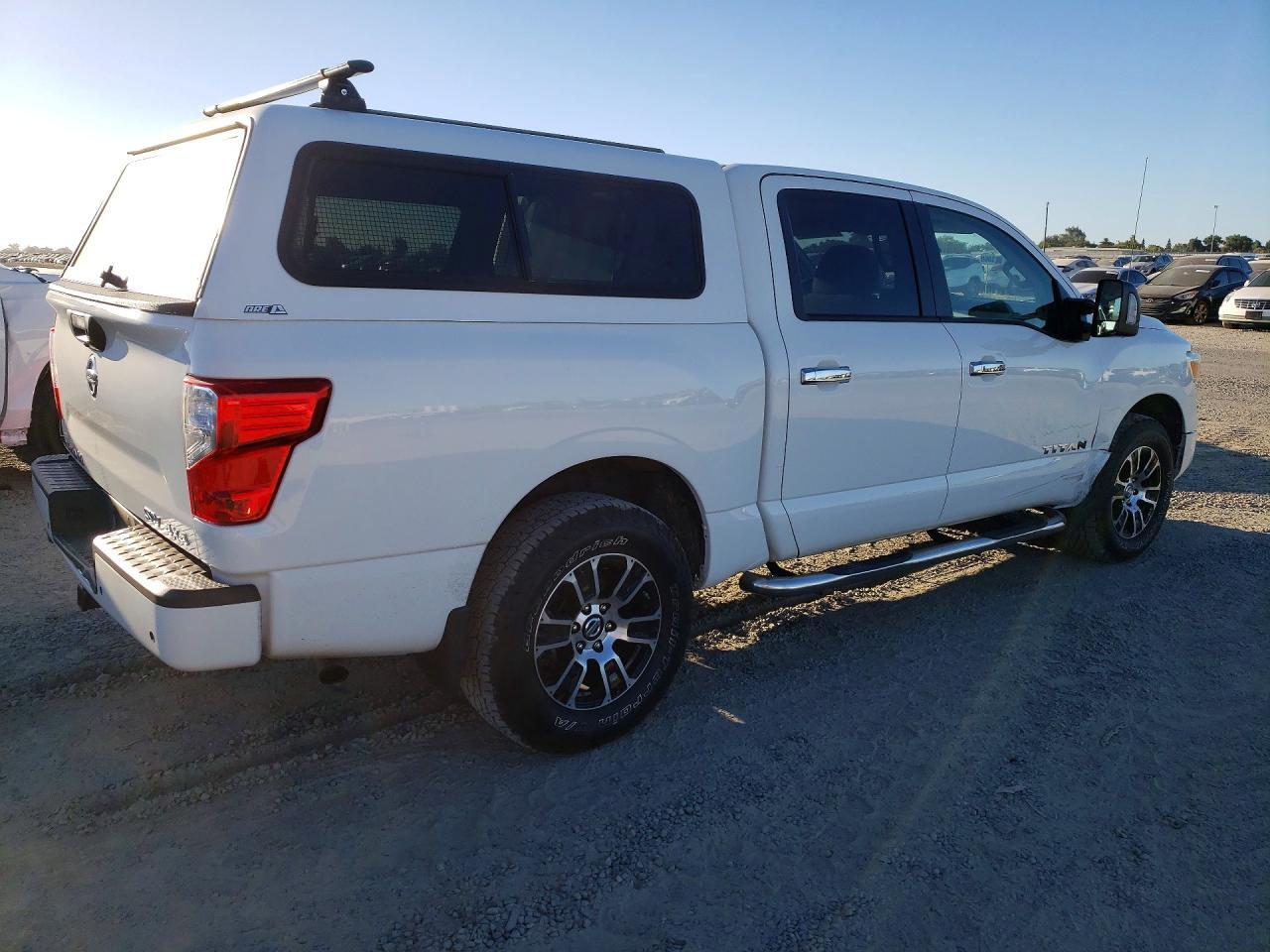 2021 Nissan Titan Sv - Фото 3