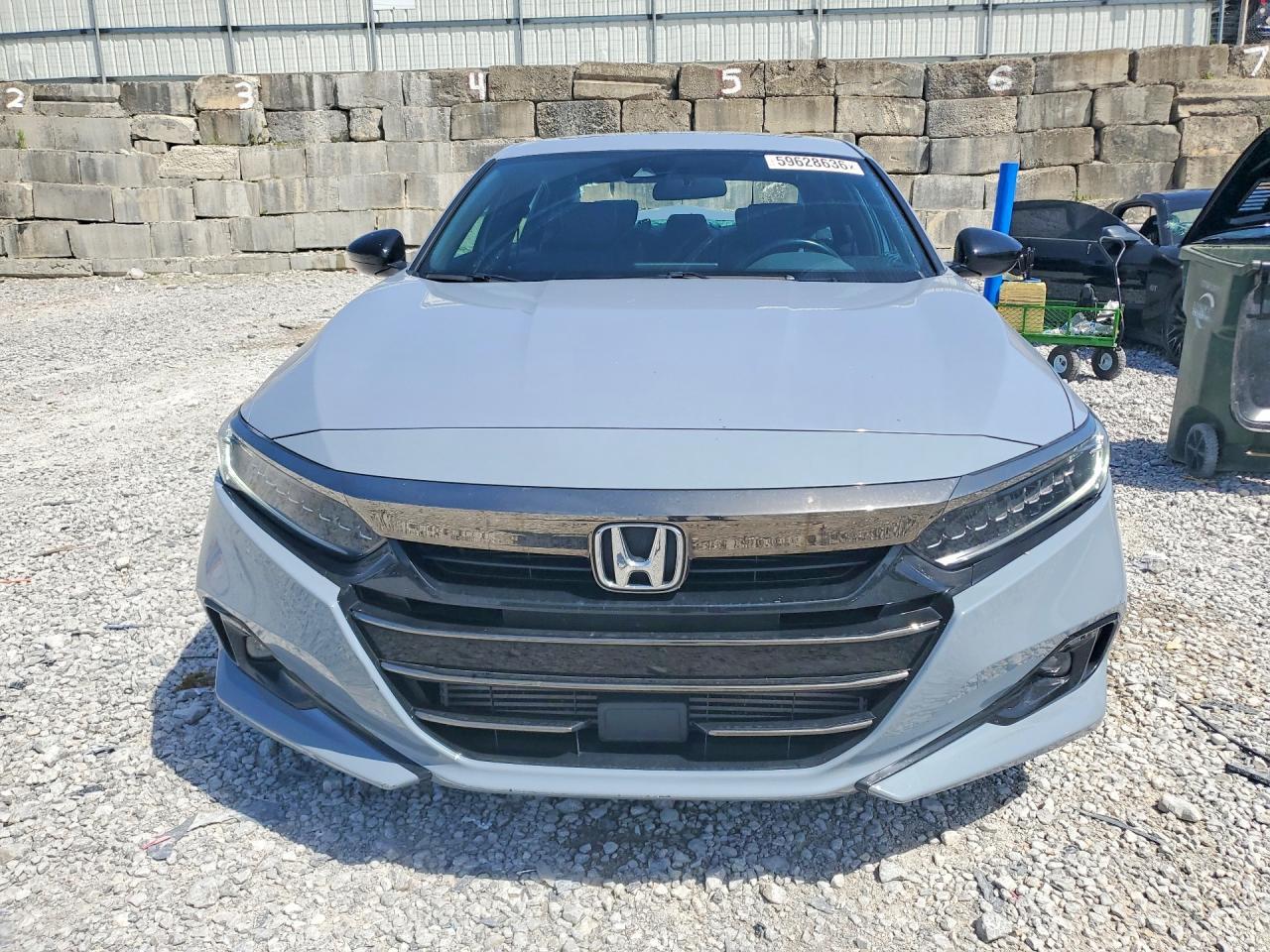 2022 Honda Accord Sport - Image 5