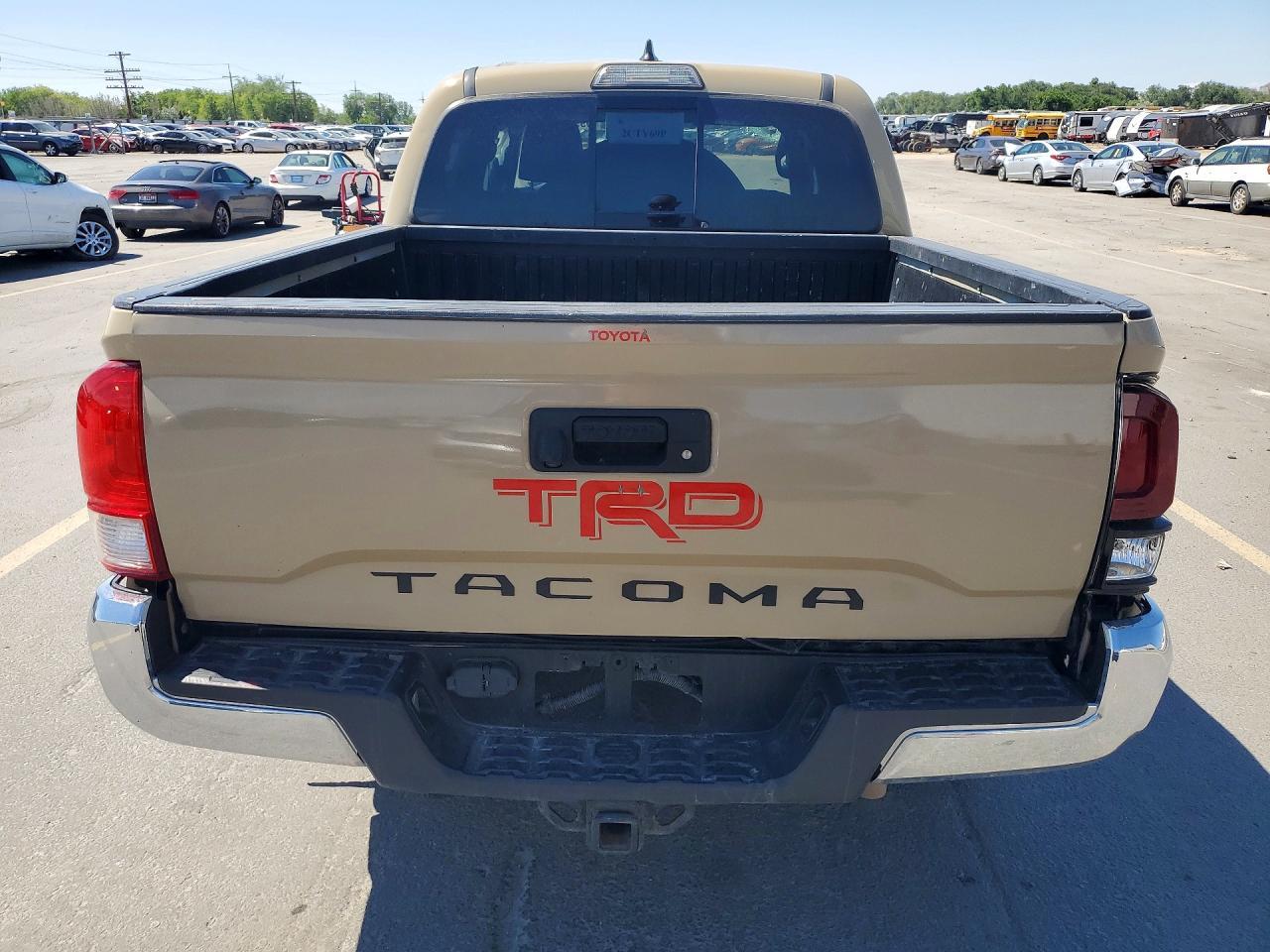 2017 Toyota Tacoma Sr V6 - Фото 6