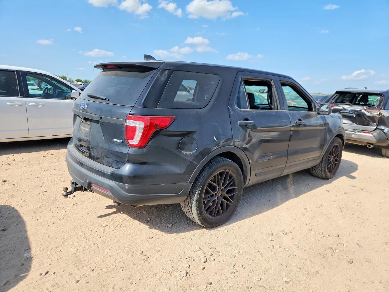 2018 Ford Explorer Police Interceptor - Image 3