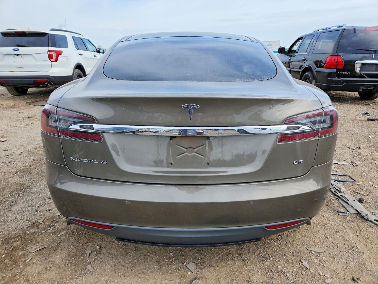 2015 Tesla Model S - Фото 6