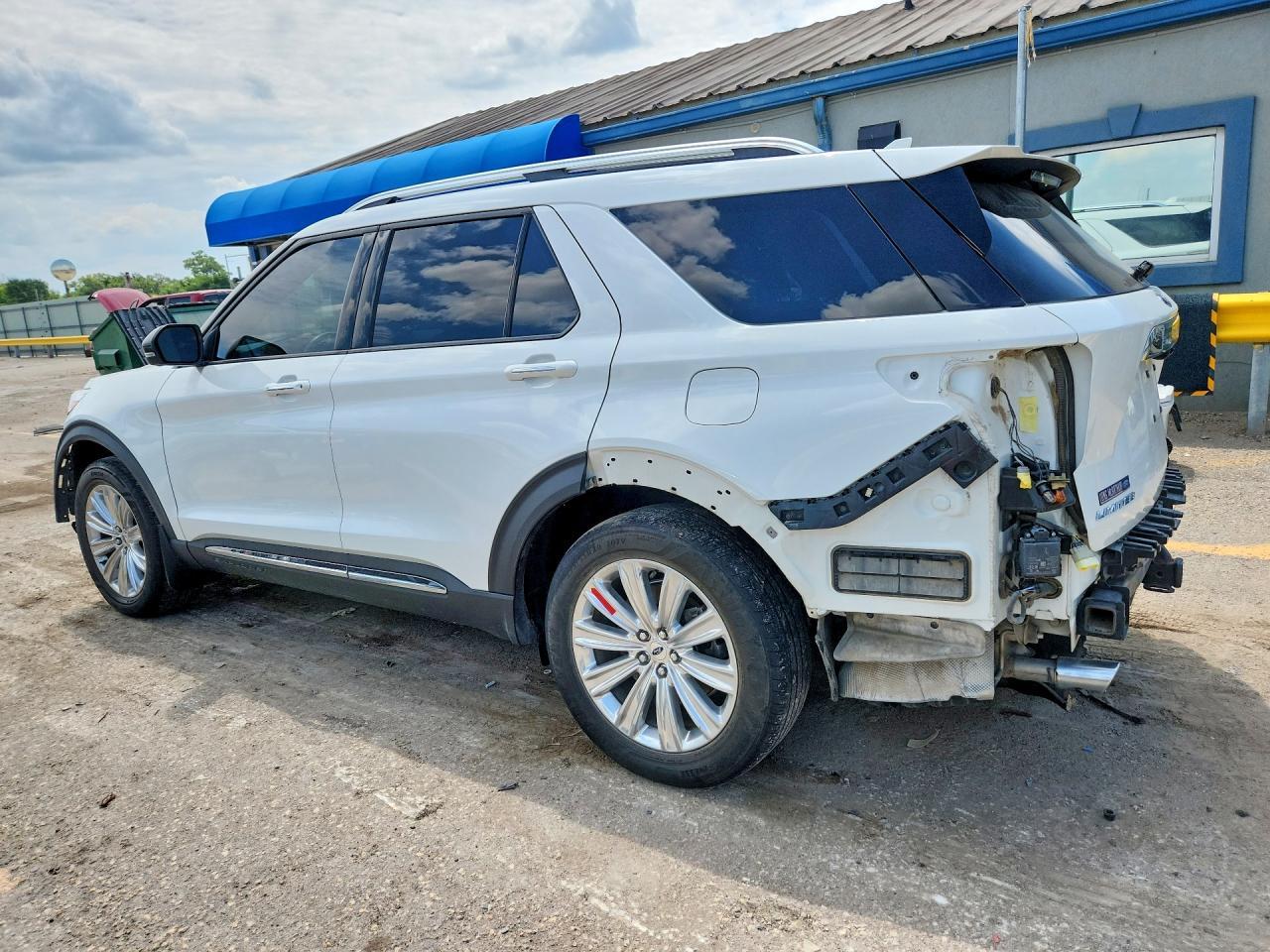 2020 Ford Explorer Limited - Image 2