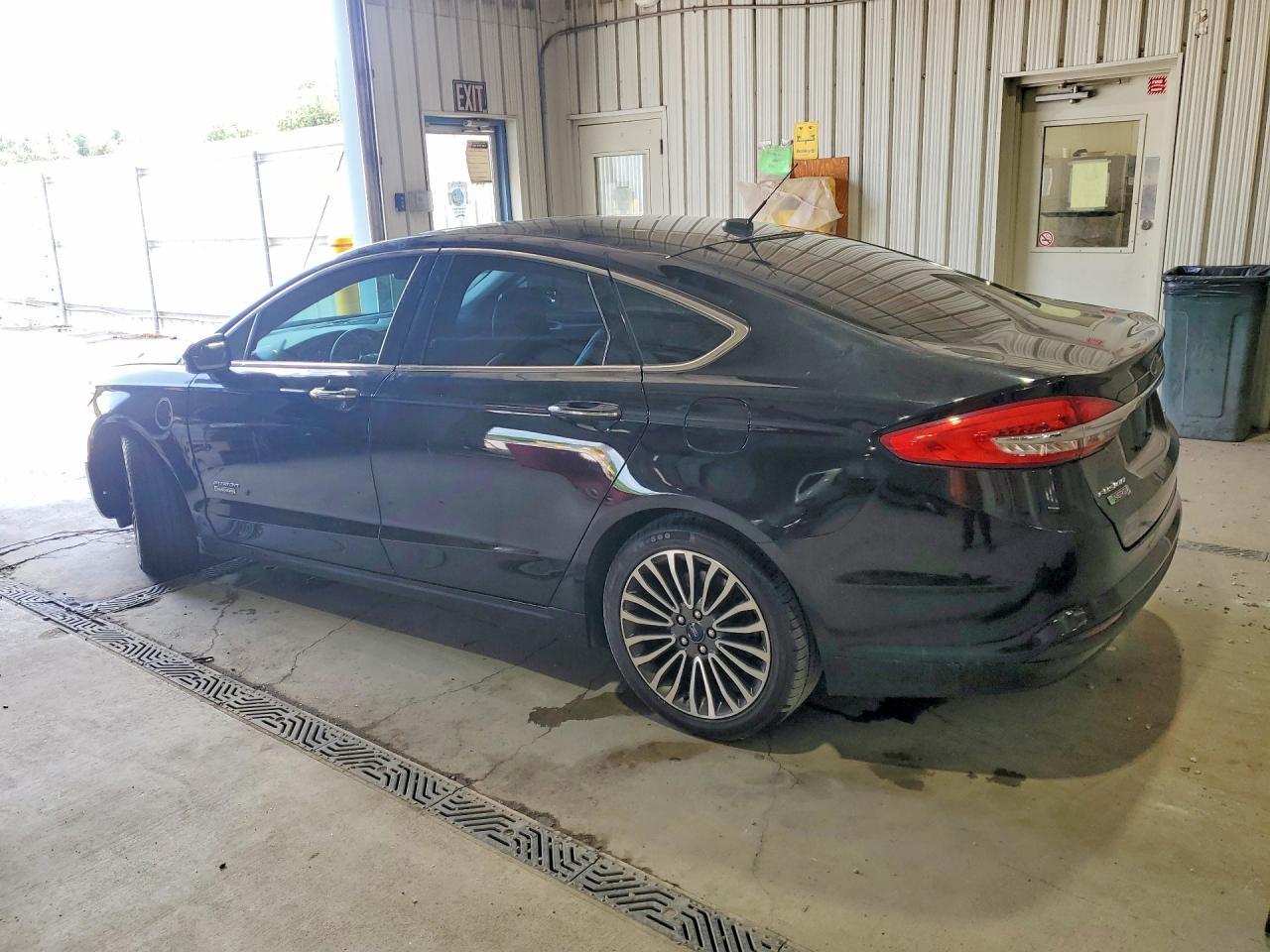 2017 Ford Fusion Se Phev - Image 2