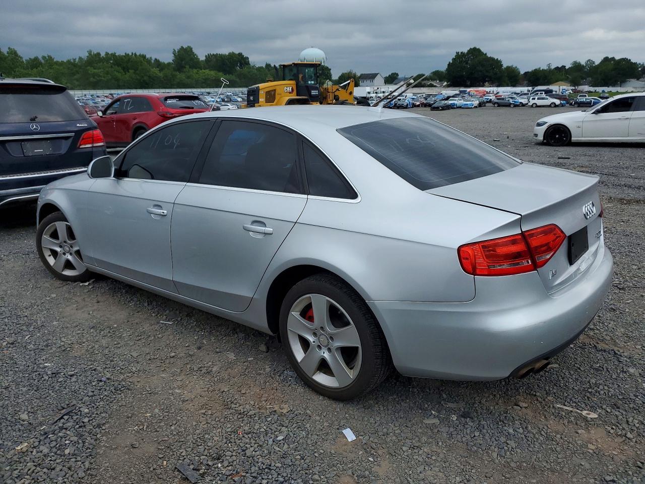 2009 Audi A4 Premium Plus - Фото 2