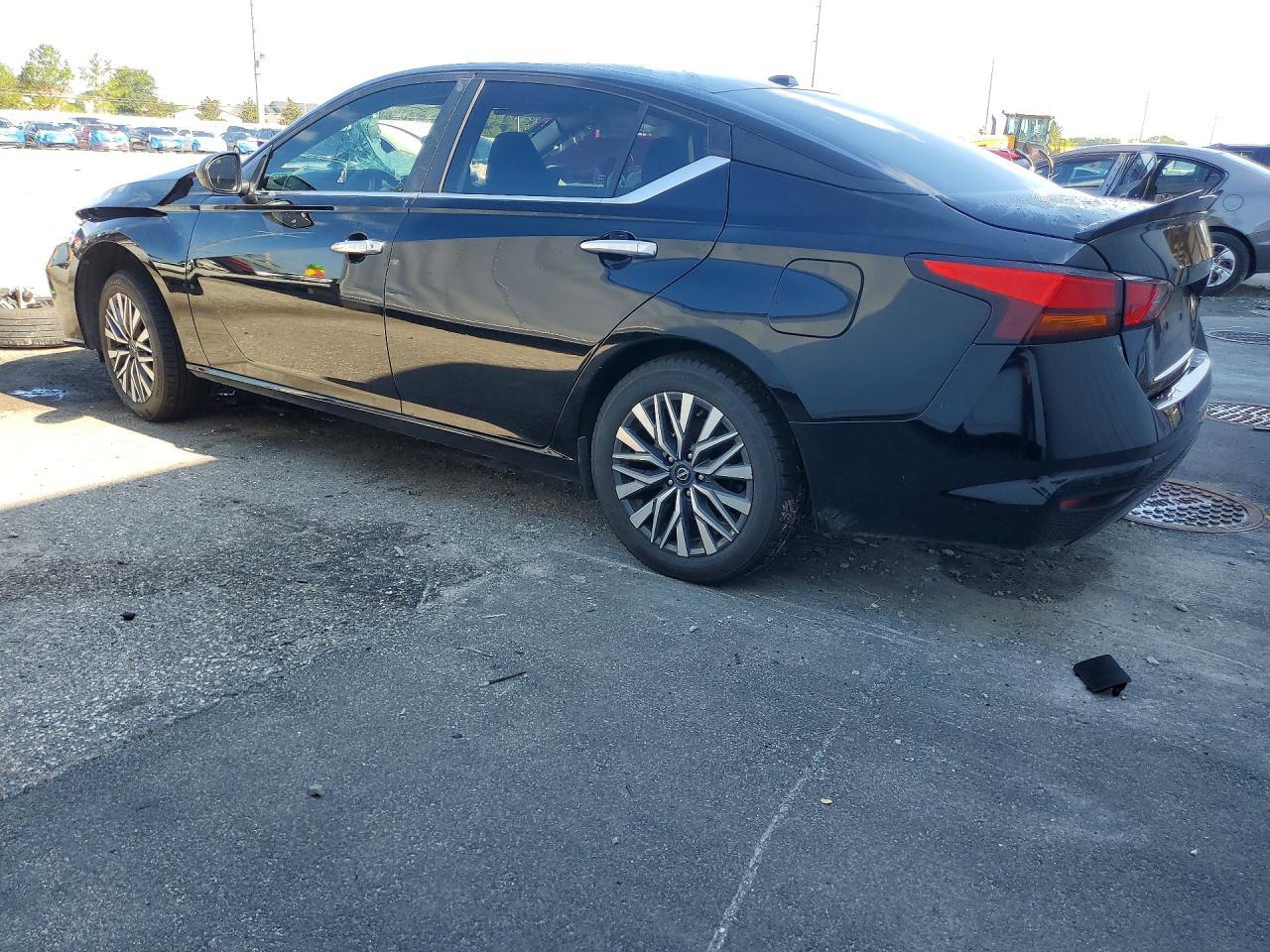 2025 Nissan Altima Sv - Фото 2